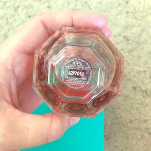 New Flowerbomb 3.4 oz.